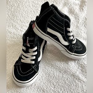 Vans black high top toddlers size 8 zip up in back